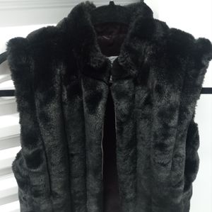Ann Taylor LOFT Faux Fur Vest